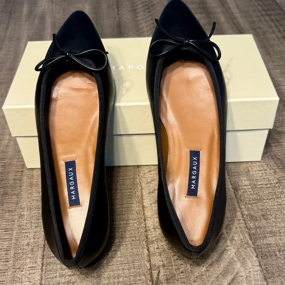 Margaux Black Point Toe Ballet Flat 39.5 New With Box - Picture 2 of 11